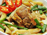 Sức khỏe đời sống - Ngày Tết đã ăn mứt thì không nên ăn những món này kẻo &quot;gặp họa&quot;