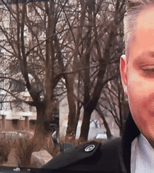 Những tình huống trùng hợp hài hước diễn ra trên truyền hình - 5