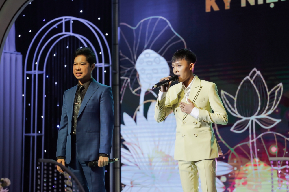 Hồ Văn Cường nhận cát-xê 200 triệu đồng&nbsp;trong show diễn ở Ninh Bình vừa qua