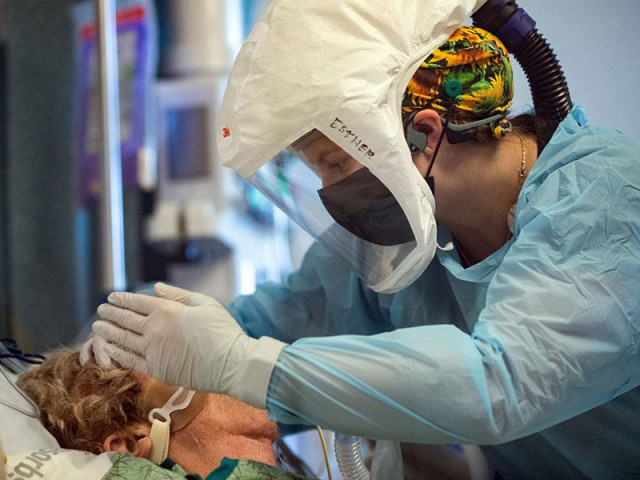 Thế giới - Nhiễm, nhập viện, chết báo động: Mỹ tính lại chiến lược chống dịch