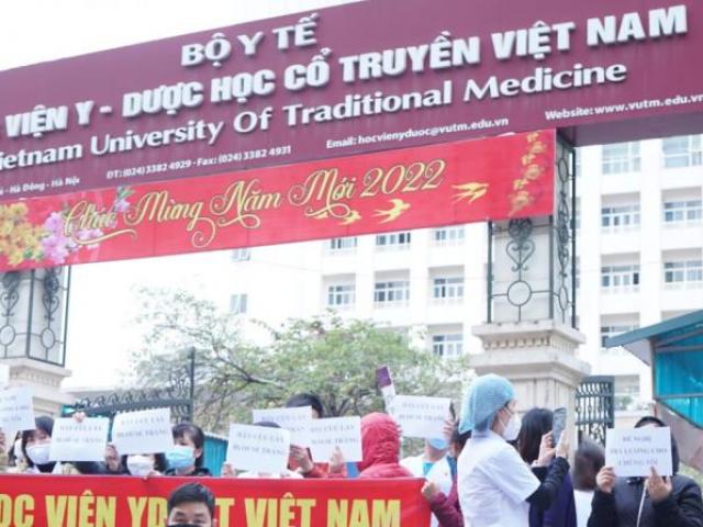 Tin tức trong ngày - Vụ 40 nhân viên y tế "xuống đường" đòi lương: Đề nghị Bộ Y tế tạm ứng 10,2 tỷ đồng