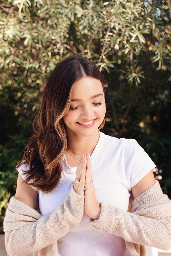 Miranda Kerr tôn thờ dòng mỹ phẩm chữa lành - 3