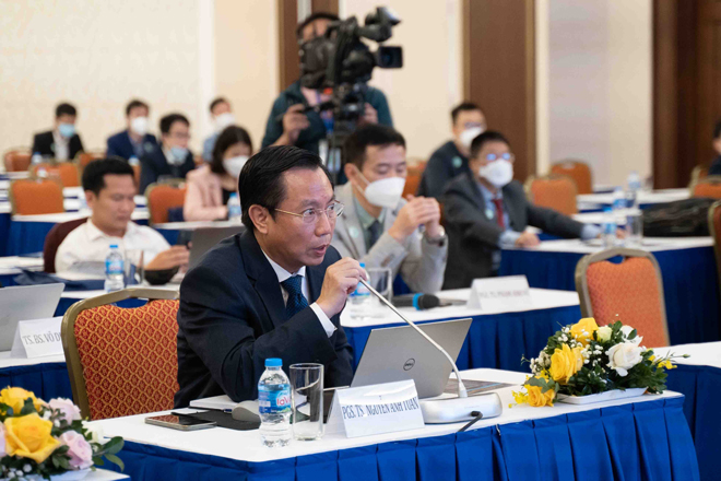 PGS. TS. BS.&nbsp;Nguyễn Anh Tuấn - Trưởng khoa Tiêu hoá&nbsp;Bệnh viện&nbsp;TWQĐ&nbsp;108 tại hội thảo