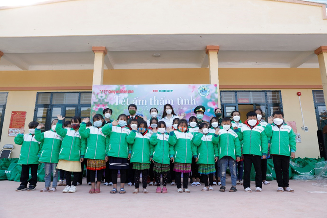 Giữ “ngọn lửa ấm” vùng Điện Biên - 1