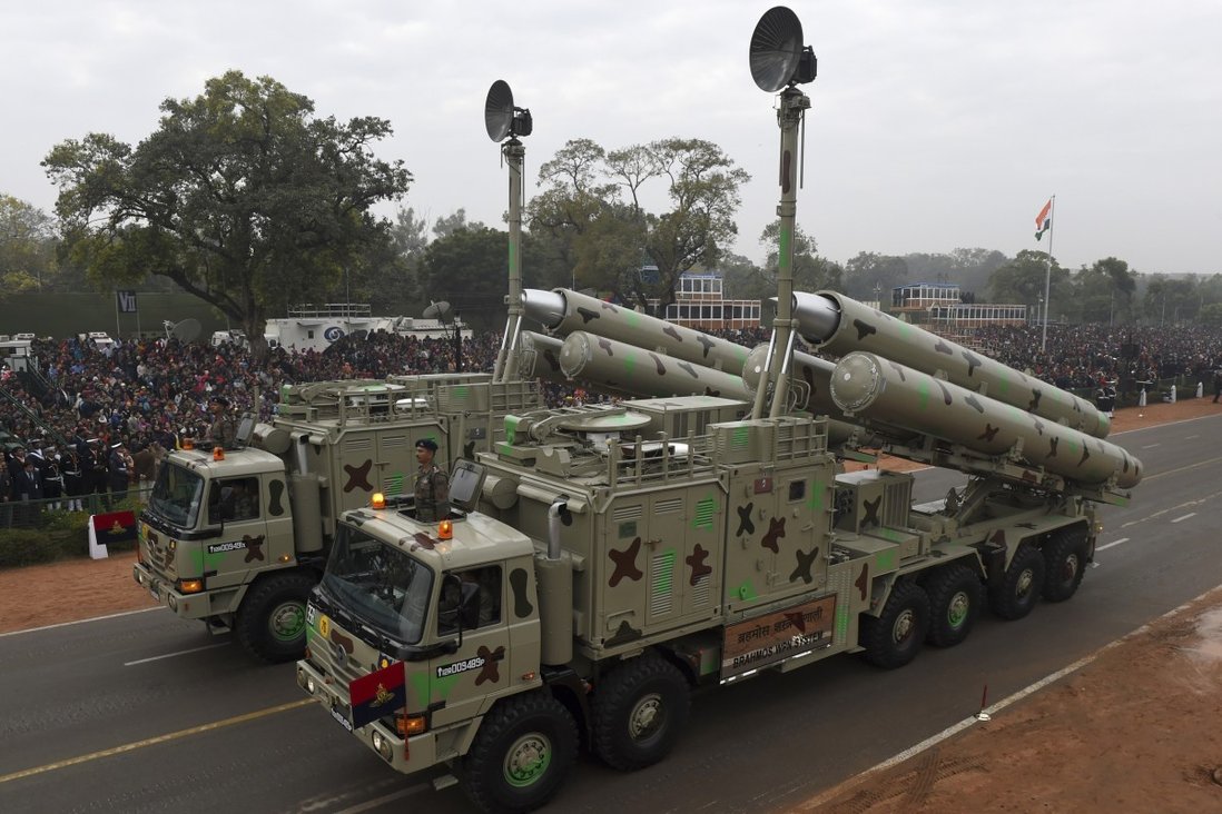 Các tên lửa hành trình Brahmos của Ấn Độ có đối tác đầu tiên đặt mua.