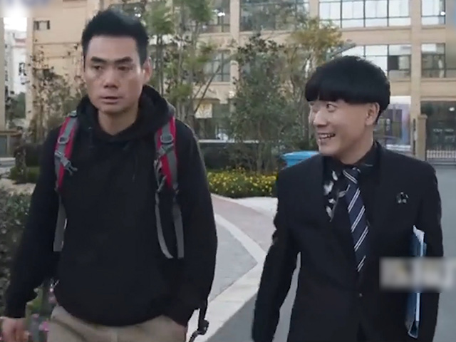 Cười 24H - Chàng trai tiếp thị chu đáo "dịch vụ gì cũng có"!