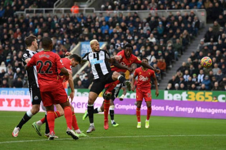 Video bóng đá Newcastle - Watford: "Thiếu gia" mừng hụt vì bàn thắng phút 88 (Vòng 22 Ngoại hạng Anh)