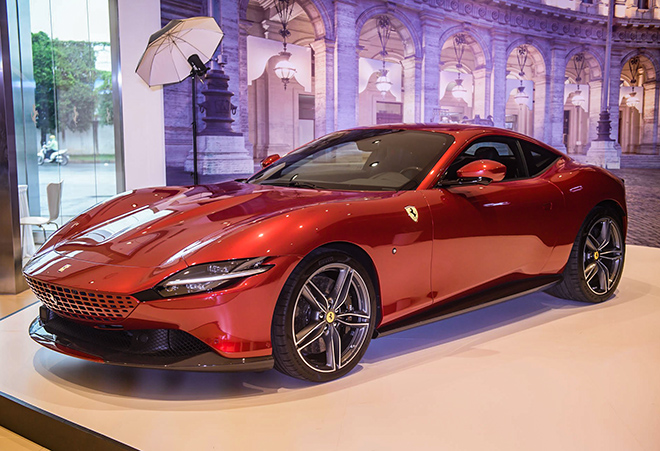 Siêu xe Ferrari Roma đoạt giải thưởng lớn tại Việt Nam - 1