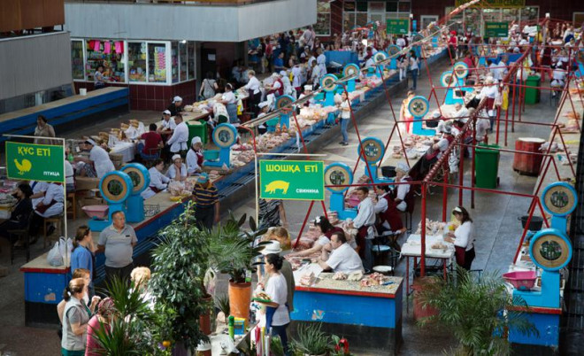 Green Bazaar là chợ đặc trưng Trung Á.