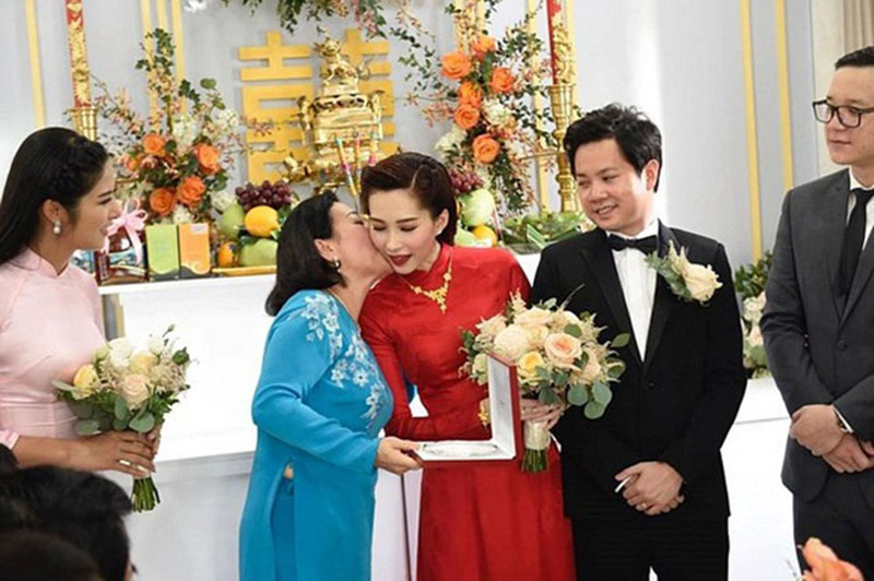 Bà Dương Thanh Thủy (SN 1961) là mẹ của đại gia Nguyễn Trung Tín - chồng hoa hậu Đặng Thu Thảo
