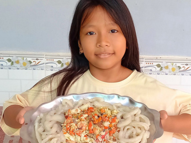 Ẩm thực - Bí quyết làm nên món bánh canh cua ngon “hết sảy” ở Cà Mau