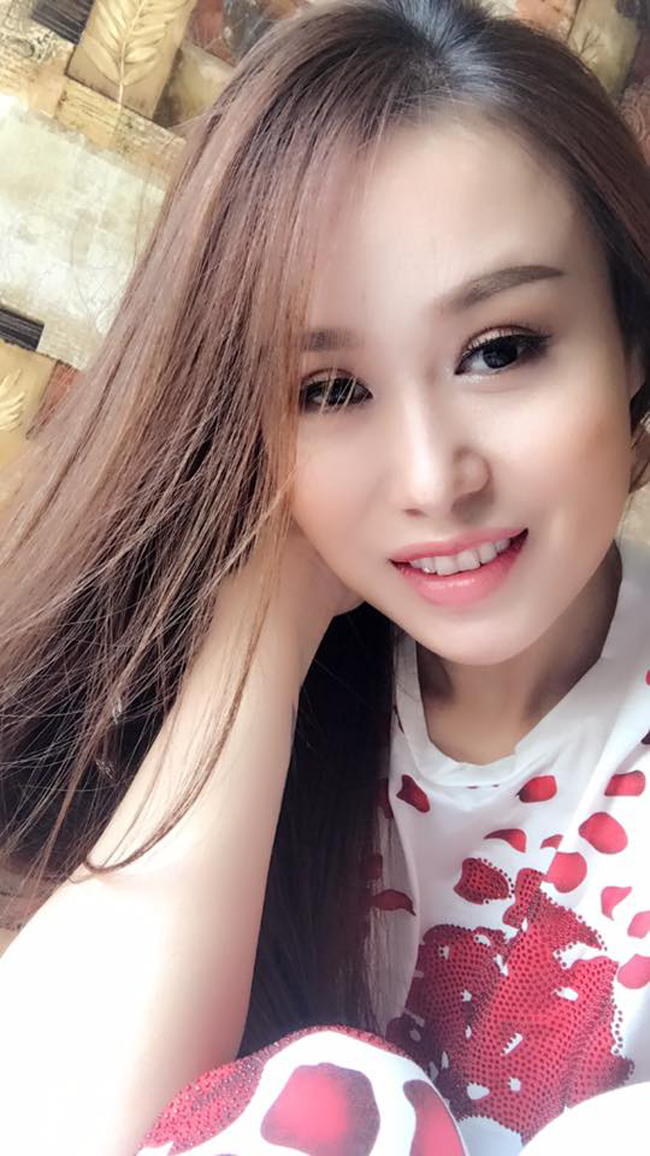 Nữ DJ kín tiếng trong chuyện đời tư và ít xuất hiện trên mặt báo.
