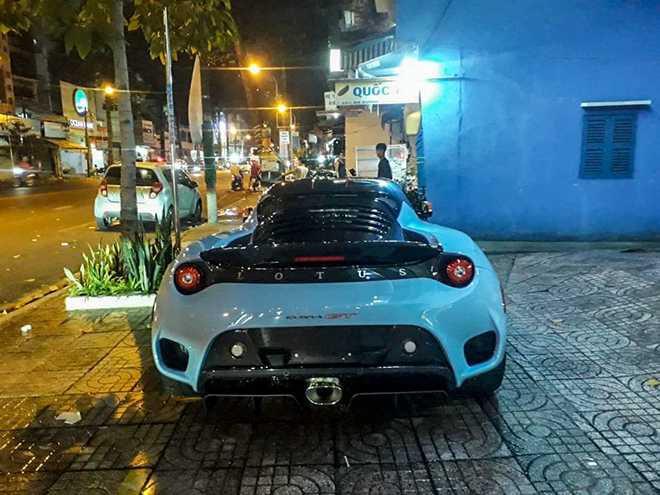 Hàng độc Lotus Evora GT xuất hiện trên đường phố Việt - 3