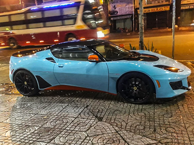 Hàng độc Lotus Evora GT xuất hiện trên đường phố Việt - 4