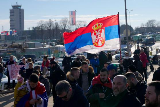 Djokovic được chào đón như &#39;một vị Vua&#39; tại quê nhà Serbia - 1