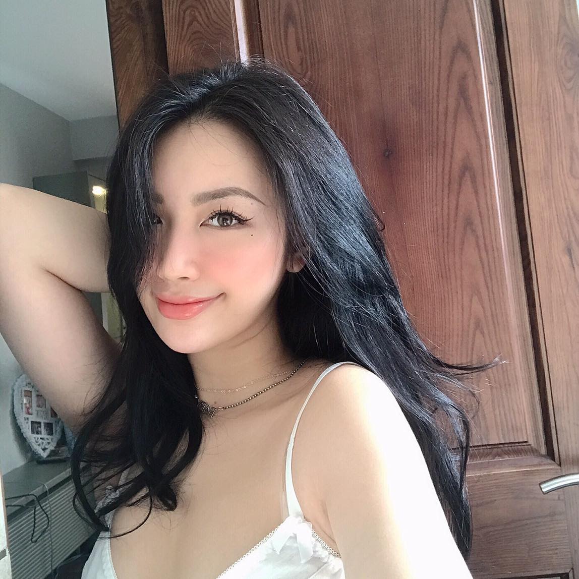Hot girl Ngọc Chi.