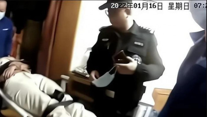 Mở cửa sổ lúc sáng sớm, người phụ nữ bị dọa sợ "mất hồn mất vía" khi thấy cảnh này - 2