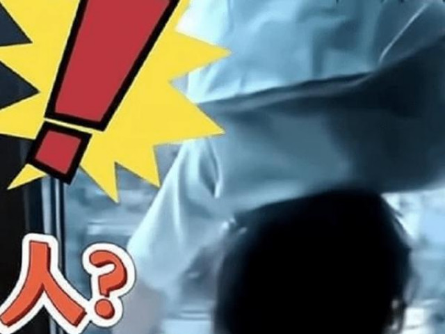 Phi thường - kỳ quặc - Mở cửa sổ lúc sáng sớm, người phụ nữ bị dọa sợ "mất hồn mất vía" khi thấy cảnh này