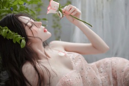 Bạn trẻ - Cuộc sống - Nàng thơ Sài thành đẹp như "búp bê sống" nhờ phẫu thuật thẩm mỹ