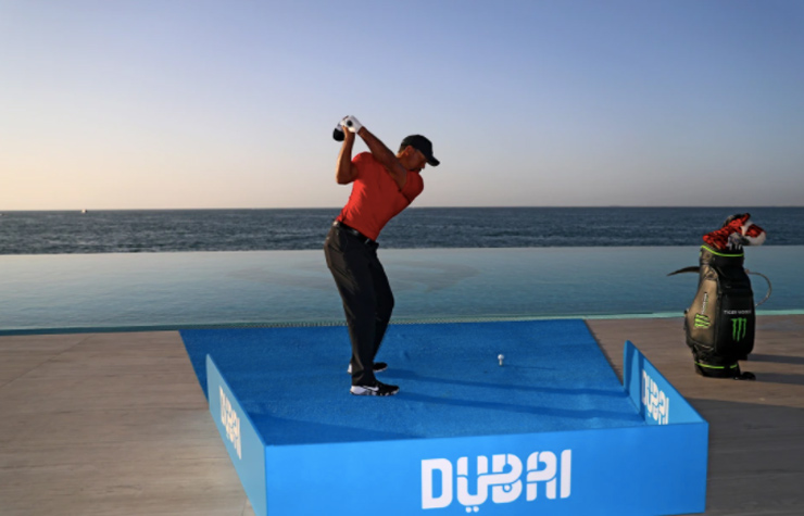 Năm 2004, Tiger Woods tới đây thực hiện cú phát bóng nhận luôn 1 triệu USD