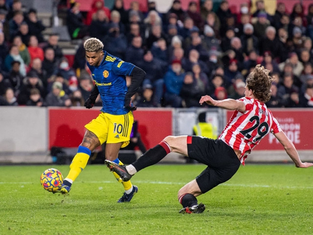 Bóng đá - MU bị HLV Brentford chê "ăn rùa", không xứng đáng có 3 điểm vì điều này