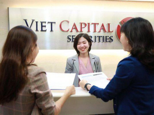 Kinh doanh - Nhiều công ty chứng khoán báo lãi năm 2021 tăng bằng lần