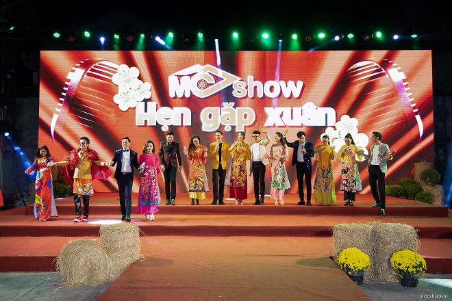 Quý Bình đắt show sau khi kết hôn cùng bà xã “đại gia bất động sản” - 8