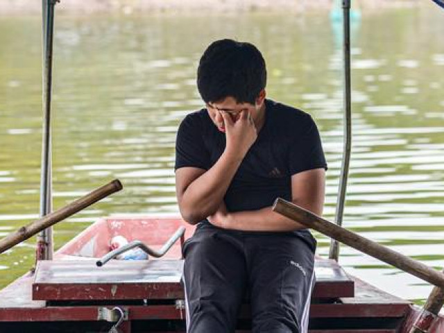 Tin tức trong ngày - Hàng ngàn con thuyền ở chùa Hương "ngủ đông" sớm, lái đò "khóc ròng" ngày giáp Tết 2022