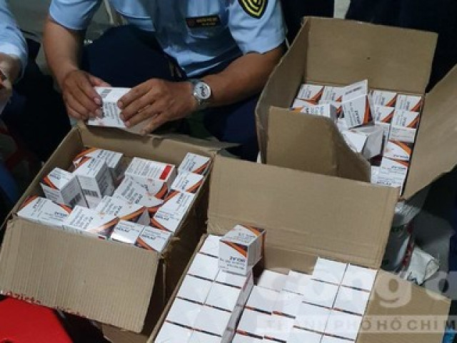 Pháp luật - TPHCM: Bắt giữ lượng lớn thuốc điều trị Covid-19 nghi hàng kém chất lượng
