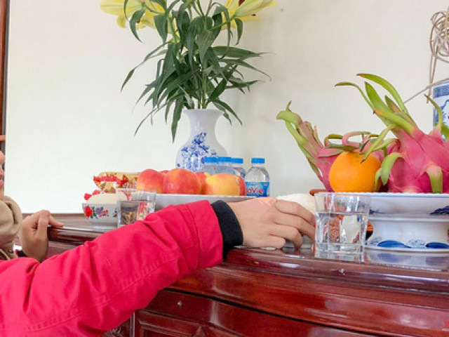 Ẩm thực - Chuyên gia phong thủy hướng dẫn cụ thể cách bao sái bàn thờ dịp cuối năm