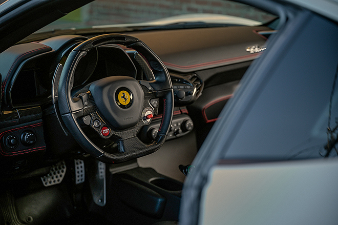 Ferrari 458 Speciale đời 2015 rao bán cao hơn cả xe F8 Tributo mới - 9