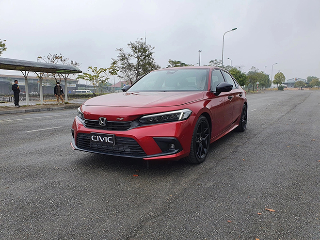 Honda Civic 2022 xuất hiện tại Hà Nội, chạy thử không che chắn - 1