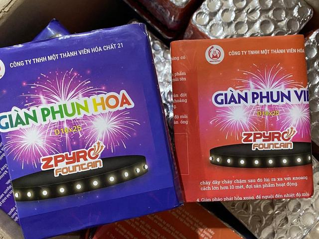 Kinh doanh - Nóng tuần qua: Người dân muốn có pháo hoa phải mua theo "combo"?