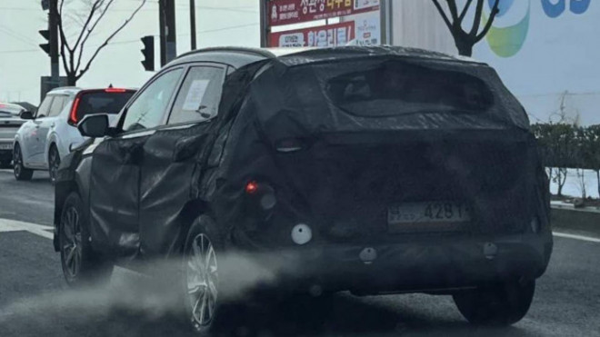 Hyundai Kona thế hệ mới lần đầu lộ diện trên đường chạy thử nghiệm