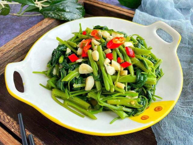 Sức khỏe đời sống - Loại rau giá rẻ bèo nhưng ở Nhật đắt như vàng, xem công dụng mới biết nó tốt đến vậy
