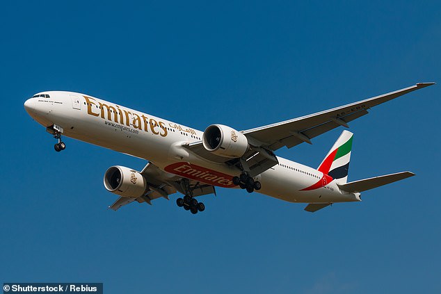 Emirates là hãng hàng không Các tiểu vương quốc Ả Rập thống nhất (UAE).