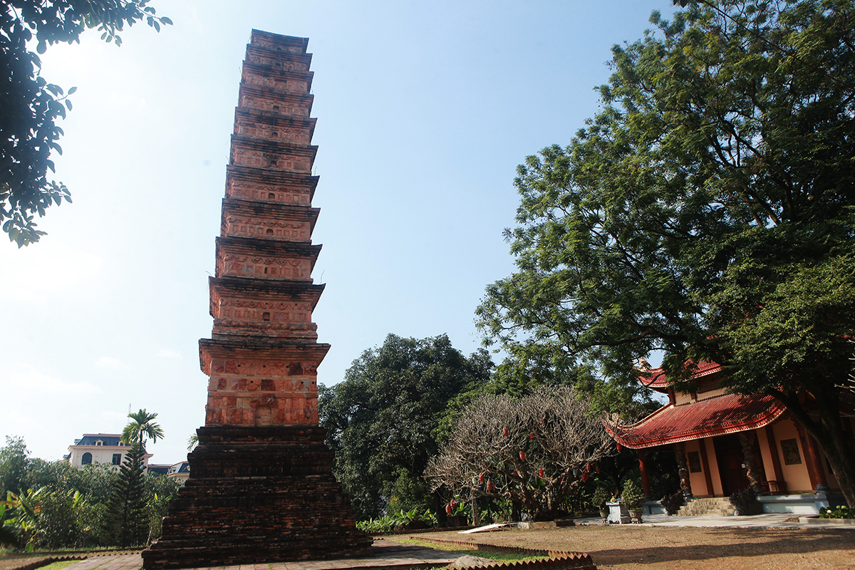 Ảnh: Ngôi tháp được xây bằng gạch “đẹp nhất xứ Bắc” - 8