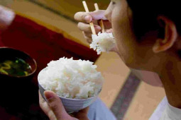 Sức khỏe đời sống - Vợ ham rẻ mua thứ này về cho cả nhà dùng khiến chồng bị ung thư vòm họng