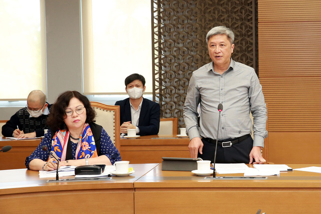Thứ trưởng Bộ Y tế Nguyễn Trường Sơn cho biết Bộ sẽ sớm ban hành hướng dẫn mới về xác định cấp độ dịch. Ảnh: VGP/Đình Nam.