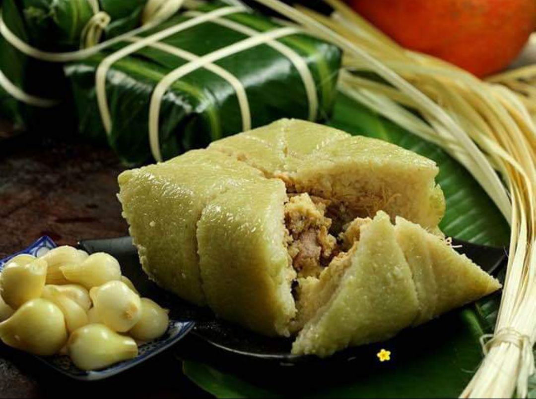 Bánh chưng – món ăn không thể thiếu đối với người Việt Nam trong ngày Tết Nguyên đán (ảnh: Quora)