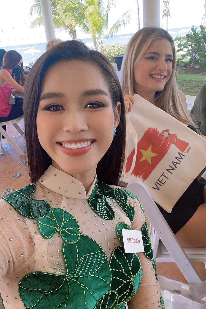 Bộ áo dài "rau má Thanh Hóa"&nbsp;mà hoa hậu Đỗ Thị Hà mang đến Miss World mang một ý nghĩa vô cùng đặc biệt nhưng người đẹp lại mắc lỗi&nbsp;với nội y.