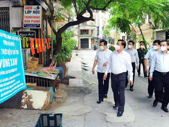 Tin tức trong ngày - Ủy viên Bộ Chính trị, Bí thư Thành ủy Hà Nội Đinh Tiến Dũng: Không để vì Tết mà giảm hiệu quả phòng, chống dịch