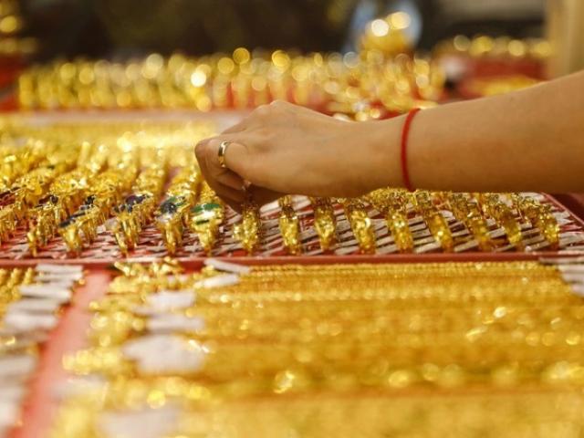 Kinh doanh - Giá vàng hôm nay 26/1: Bật tăng điên cuồng ngày sát Tết