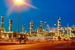 Kinh doanh - Thiếu tiền, nhà máy lọc dầu lớn nhất Việt Nam nguy cơ ngừng hoạt động