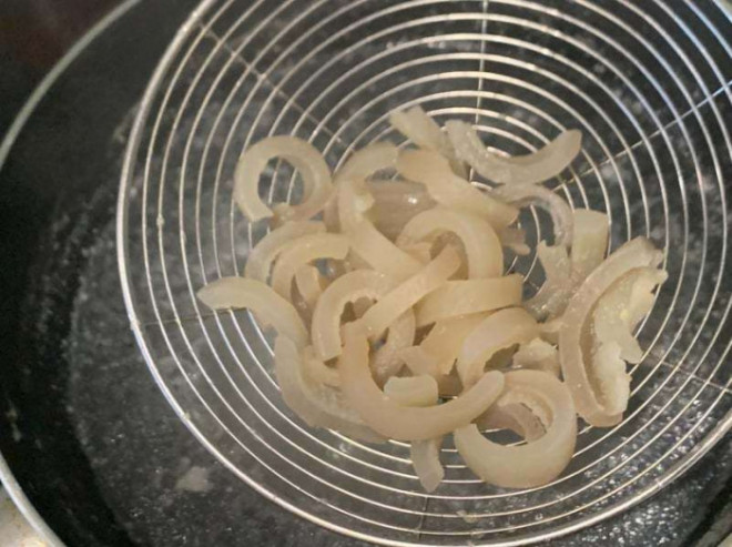 Giò đông rau củ, món duy nhất &#34;cân&#34; cả mâm cơm ngày mưa gió - 5