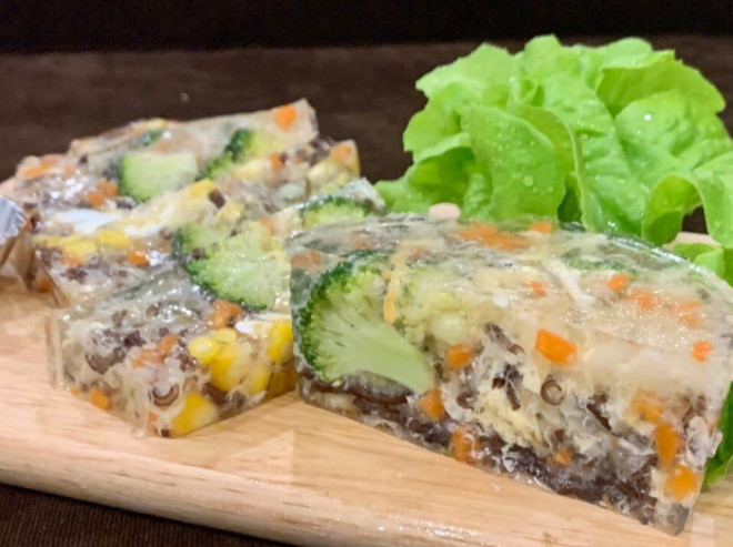 Giò đông rau củ, món duy nhất &#34;cân&#34; cả mâm cơm ngày mưa gió - 9