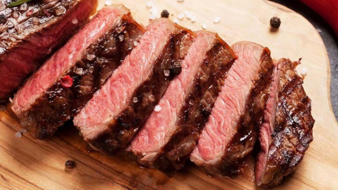 Thịt bò rất giàu protein, cực tốt cho sức khoẻ.