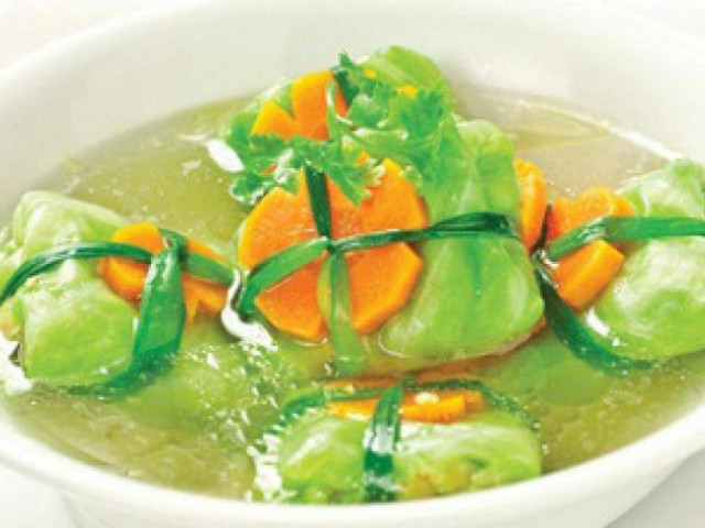 Ẩm thực - Loại rau "vua" vào mùa giá rẻ, một cốc nước ép có lượng canxi ngang cốc sữa