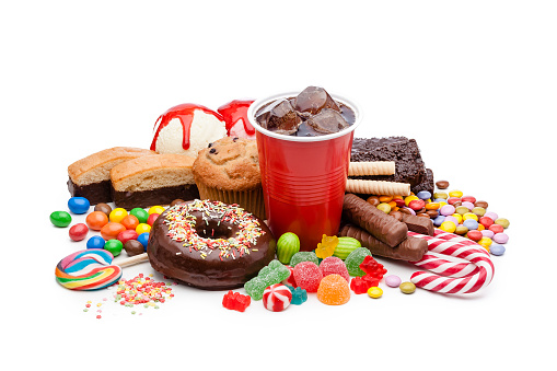 6 nguy cơ bệnh tật do ăn uống nhiều bánh mứt kẹo, nước ngọt - 5