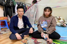 Pháp luật - Mẹ bé gái 3 tuổi bị đóng đinh vào đầu: “Em rất sốc, không nghĩ người tình làm vậy”